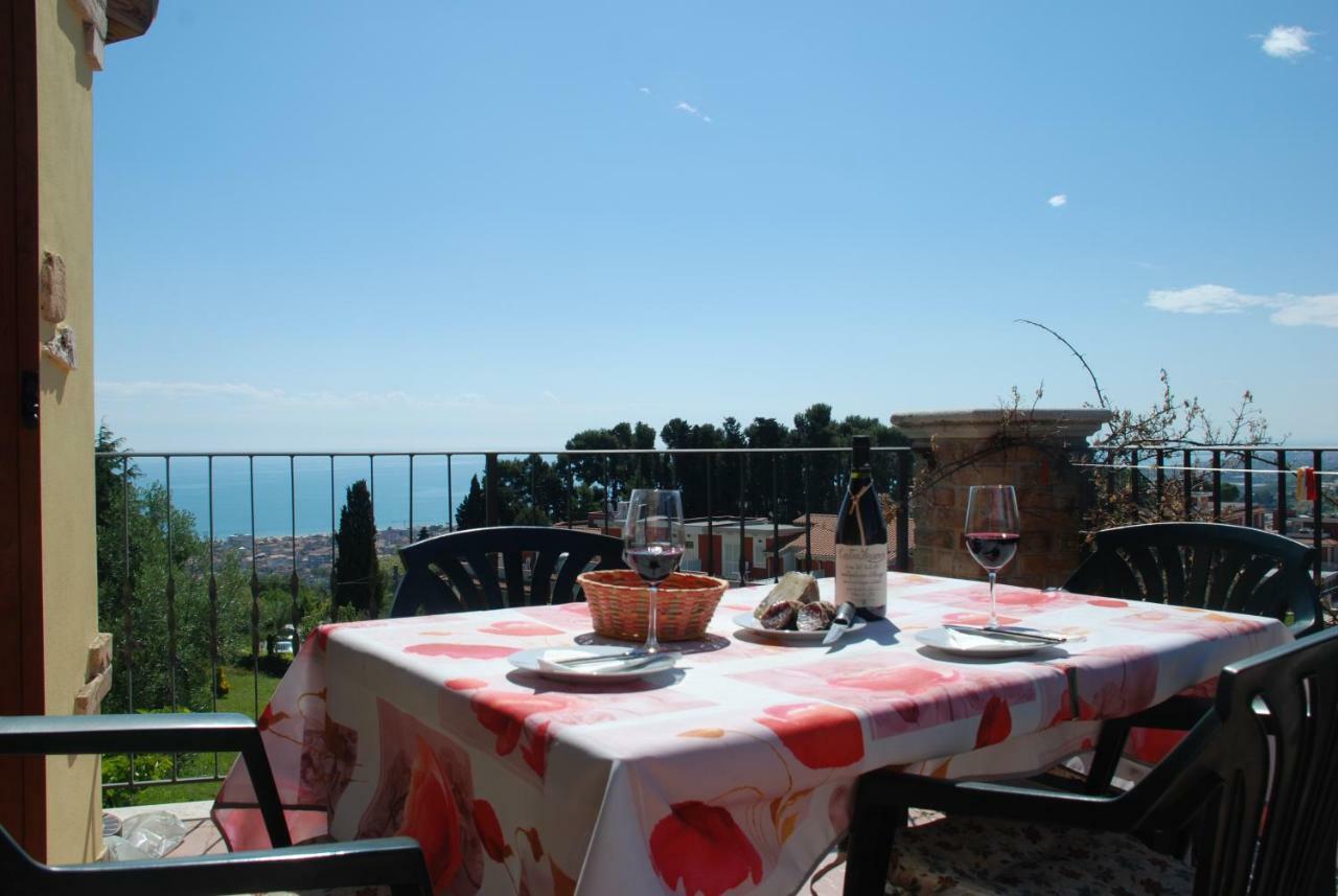 Bed & Breakfast Latteletto Tortoreto Exterior photo